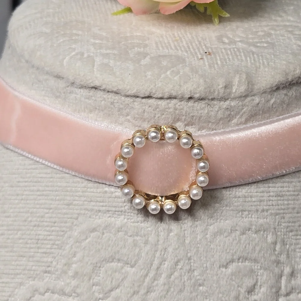 Pink Velvet Pearl Choker Necklace Romantic Coquette Feminine Soft Glam Summer